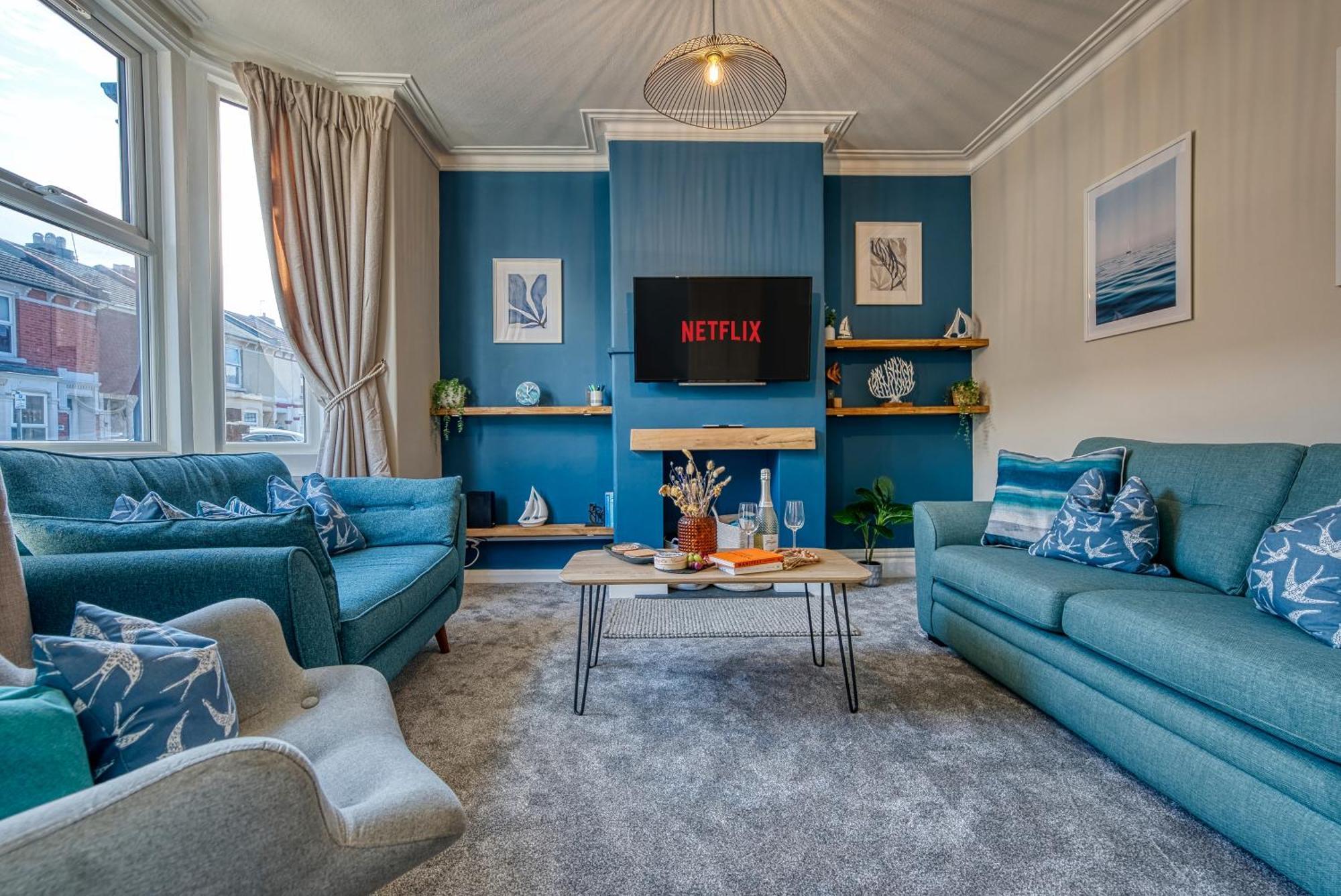 2 Bedrooms Modern, Stunning & Stylish Contractor House, Prime Portsmouth Location With Free Parking Permit, Summer Special Offer!! - By Blue Puffin Stays Exterior photo